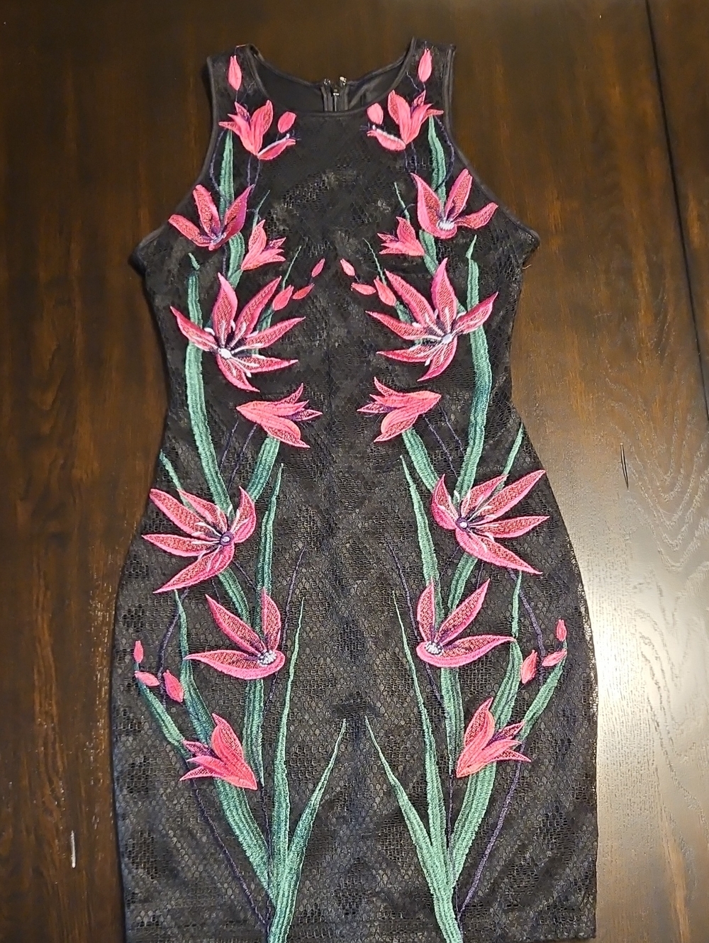 GUESS Black Sleeveless Embroidered Floral Bodycon Dress